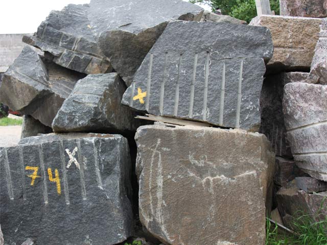 Blocks of a gabbro-diabase of a deposit the Premiere (Kareliya).  =>Following