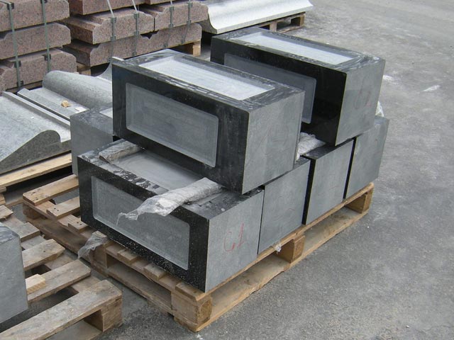 Manufacturing of columns from the Gabbro-diabase with sample  =>Following
