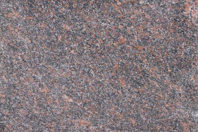 The polished granite of a deposit of Kashin Gora.  =>Following
