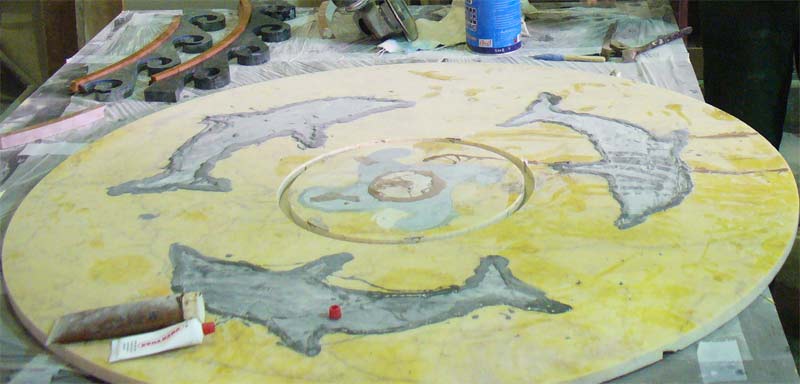 Изготовление мозаичного панно из мрамора на производстве ООО ПетроМрамор во Всеволожске.  =>Следующее