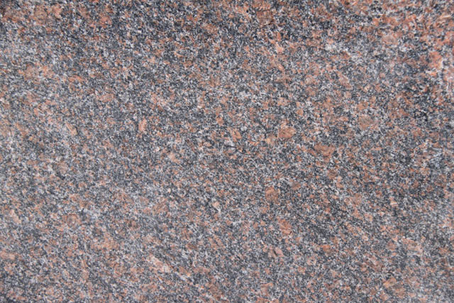 The polished granite, Kashin Gora.  =>Following