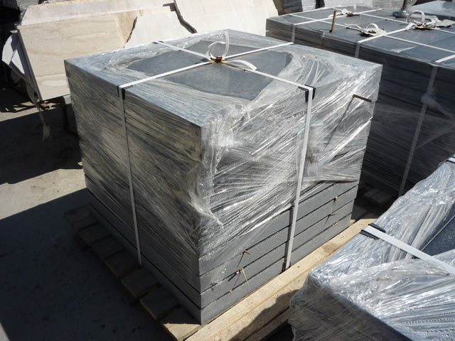Packing of plates pave  =>Following