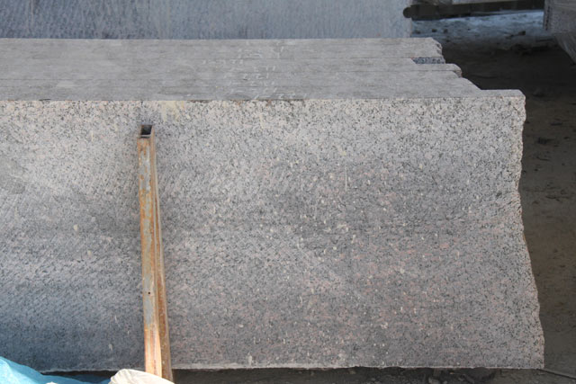 Granite preparations Dymovsky to saw invoices in the thickness of 30 mm  =>Following